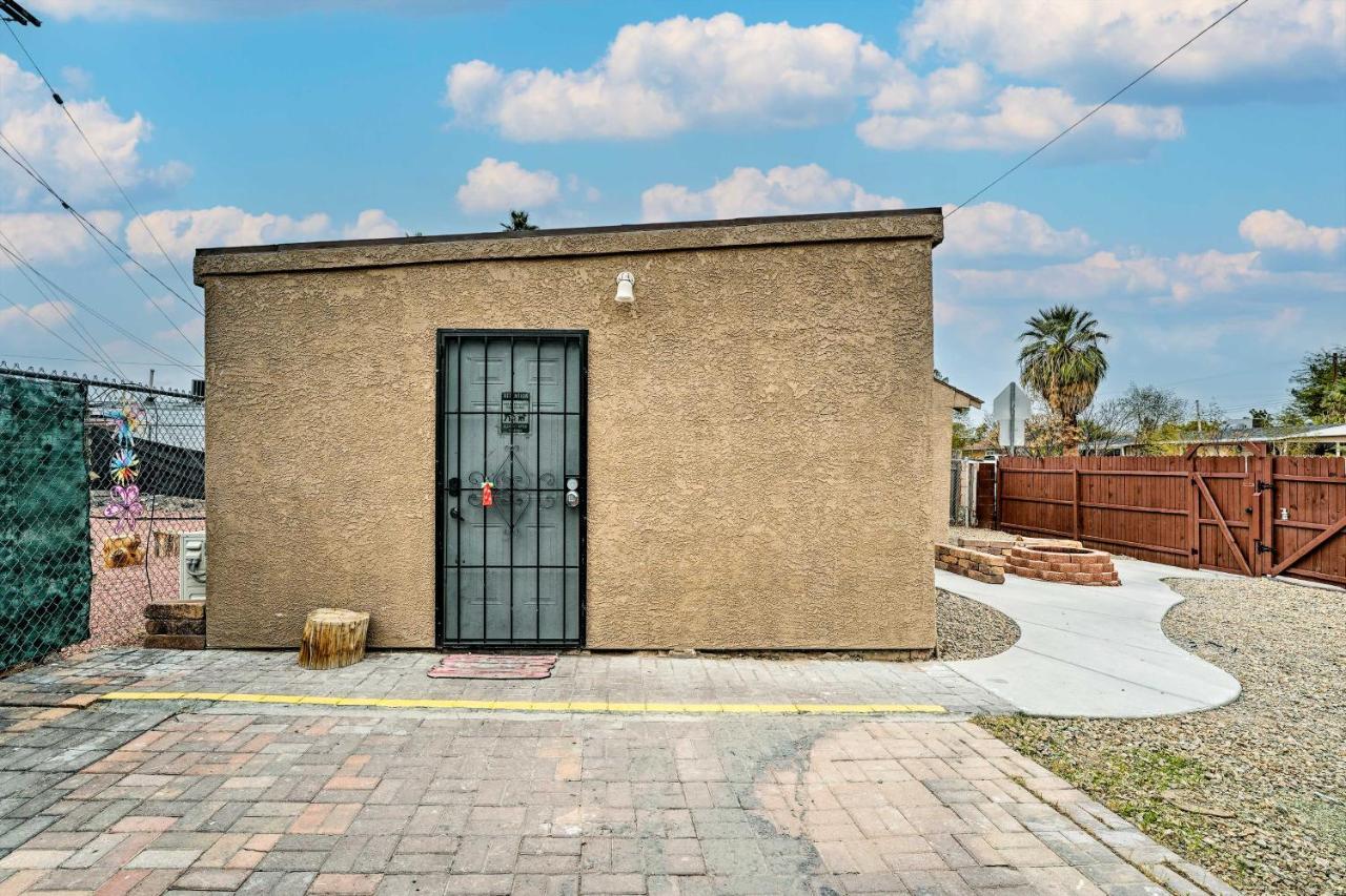 North Las Vegas Studio With Fire Pit 10 Mi To Strip Luaran gambar